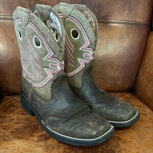 Ariat Fatbaby Square Toe Western Boots Women’s 9.5